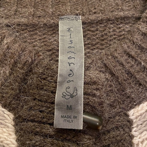 Elsamahda Brown and White Knit Cardigan with Button Closure - Picture 2 of 10